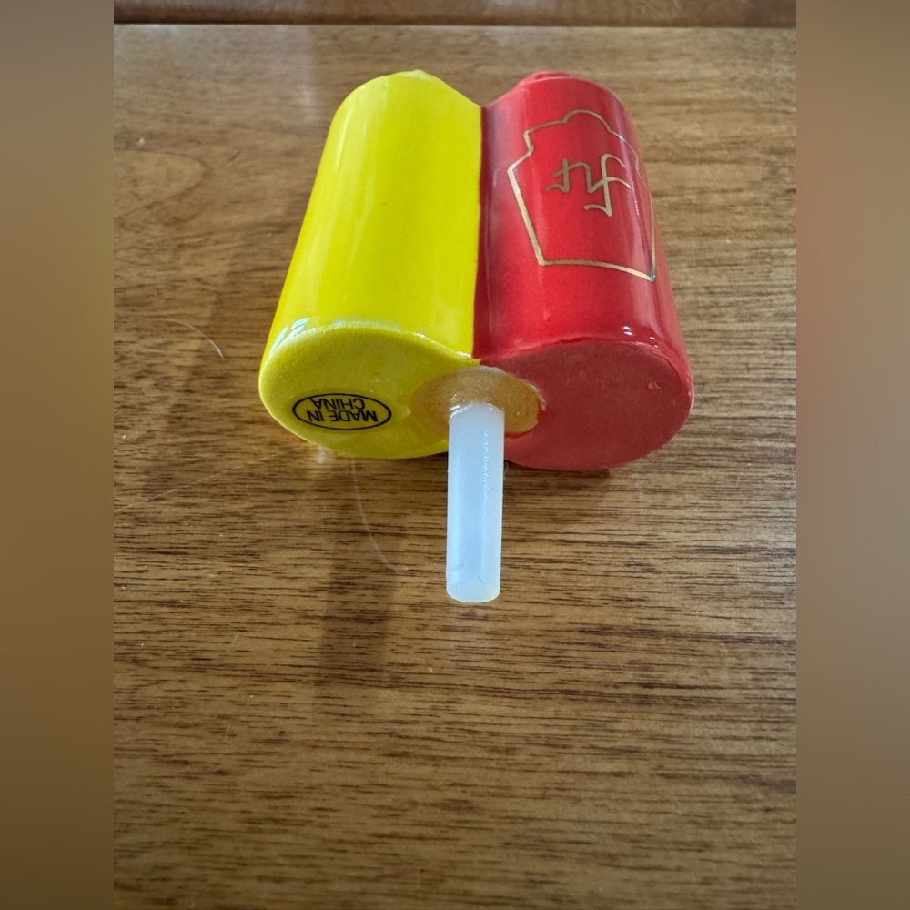 Nora Fleming Main Squeeze Mini (Ketchup & Mustard) - Picture 2 of 5